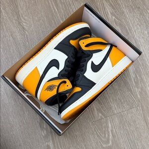 Nike Air Jordan 1 High Taxi Yellow Toe 6Y